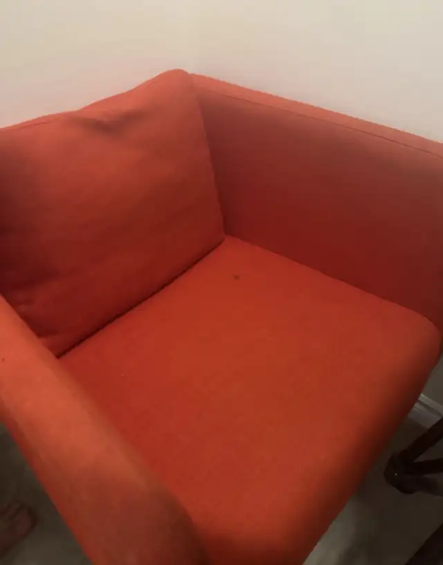 2 Orange Armchairs in Chairs & Recliners in Markham / York Region - Image 4