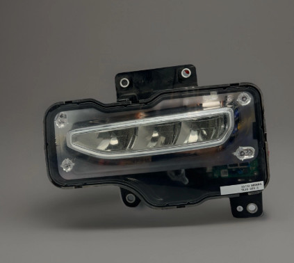 GENUINE 2016-2019 GMC SIERRA 1500 FRONT LEFT HAND DRIVER FOG LIG in Other Parts & Accessories in Mississauga / Peel Region
