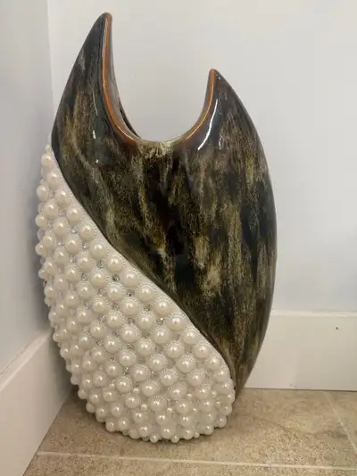 Pearl Marble Vases, View more