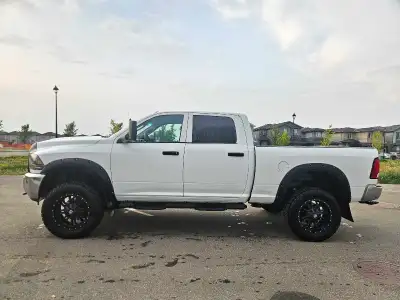 2017 Ram 2500 6.7 Cummins. - 257,000 km - second owner, owned it since summer for 2025. Purchased fr...