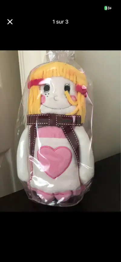 Cette adorable doudou Louis Garneau se transforme facilement de peluche en couverture pour offrir un...