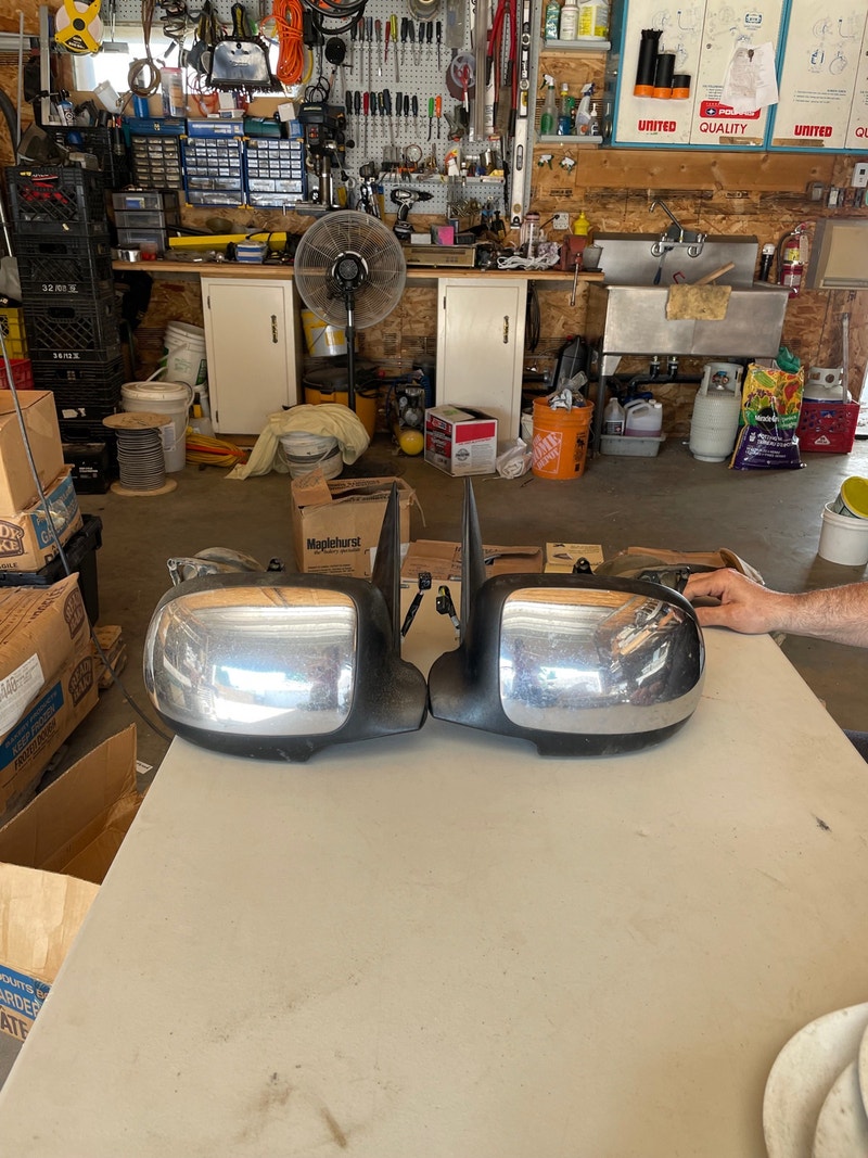 2002 GMC Power Mirrors Auto Body Parts Saskatoon Kijiji