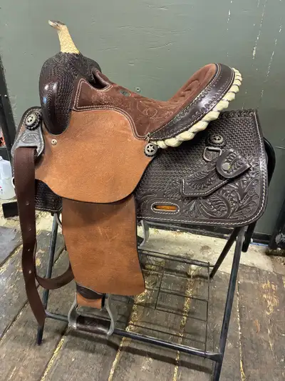 13in. Sierra Dash Barrel Saddle , View more