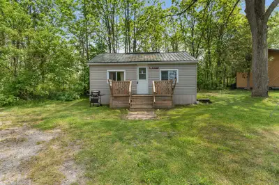 3 Bedroom cottage for Rent – Special July Getaway!, View more
