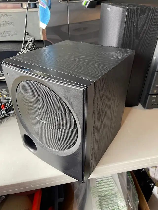 Sony subwoofer SA-WP780 in Speakers in Markham / York Region - Image 3