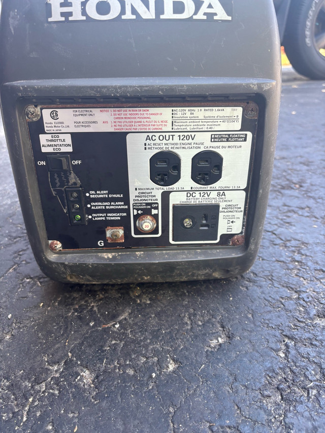 Honda 2000 watt Generator  in Other Business & Industrial in Barrie