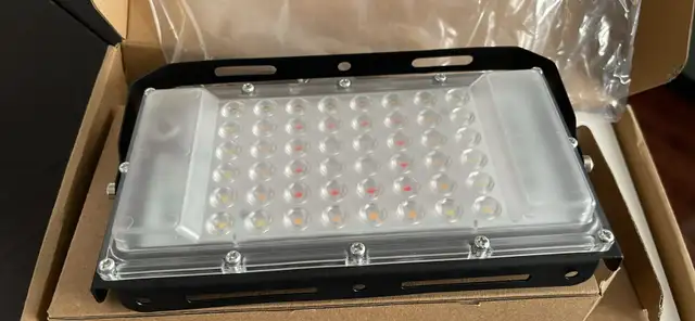 LBW LED Grow Light in Puerto Rico in Canada - Image 4