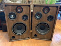 Vintage SOTA 10340 Bass Reflex Stereo Speakers, Need Refoaming 