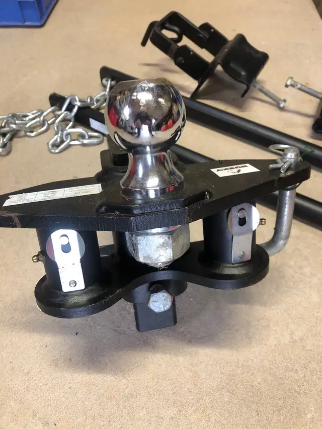  Sway bar hitch  in Cargo & Utility Trailers in Bedford - Image 4