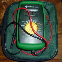 Greenlee Multimeter DM-20 Test Meter with Leads and Case