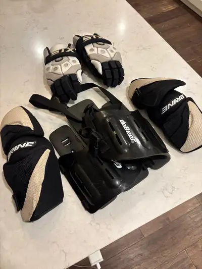 lacrosse gear jr large , View more