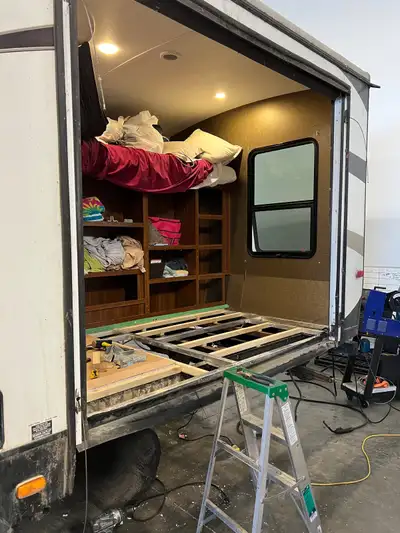 RV SERVICE, View more