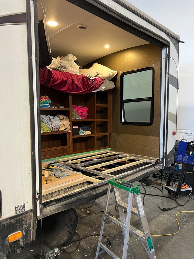 RV SERVICE in Travel Trailers & Campers in Red Deer - Image 4