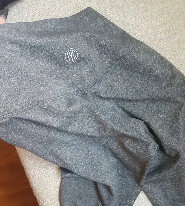 Heather Grey Leggings from Tilyoucollapse in Women's - Bottoms in Markham / York Region - Image 4