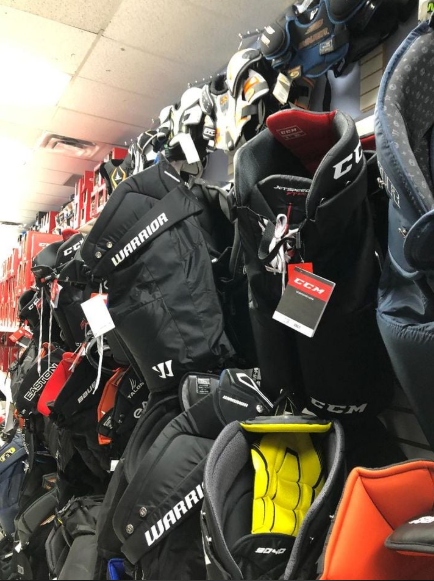 New used hockey equipment: skates helmets pants gloves shoulders in Hockey in Oakville / Halton Region - Image 3