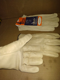 TWO NEW PAIRS OF PIG SKIN DRIVER'S GLOVES