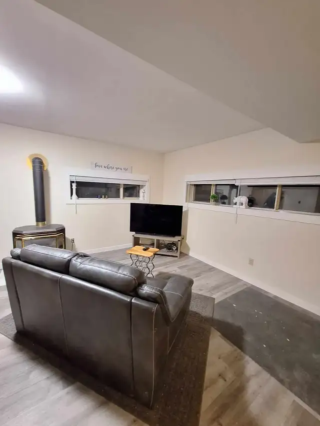 Fully furnished 1 bedroom basement suit available, utilities inc in Long Term Rentals in Kitimat - Image 11