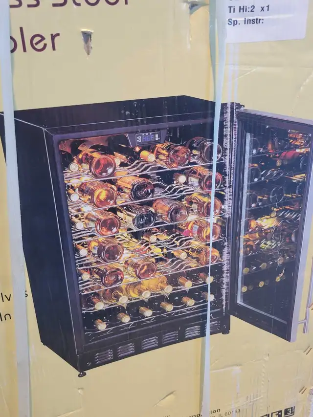 New magic chef 50 bottle stainless steel built in wine cooler  in Refrigerators in Oakville / Halton Region - Image 5