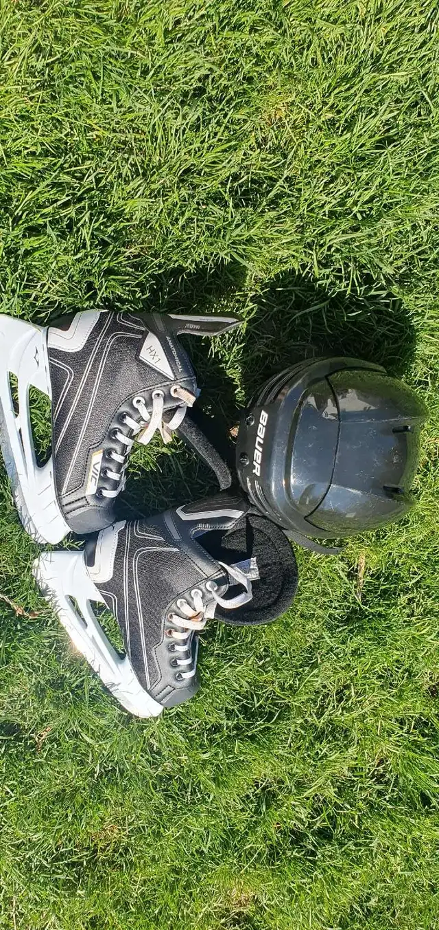 Patins Victocey et Casque Bauer in Hockey in City of Montréal - Image 2
