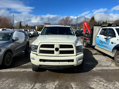 2016 Dodge 2500 Laramie fully loaded