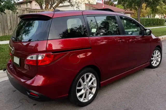 Mazda5 2.5GT - 1 Owner, Well Maintained, Leather S.Roof, Garaged