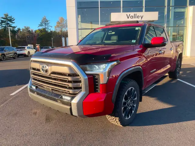 For Sale!! 2023 Toyota Tundra Limited Crew Cab! 72,200Kms!!