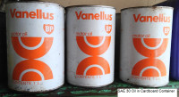 Vintage BP VANELLUS oil Cans