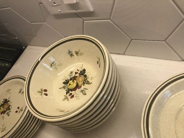 Royal Doulton Cornwall Tableware in Other in Peterborough - Image 3