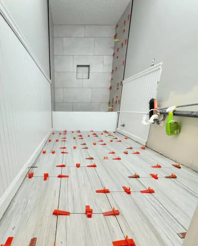 Laminate $1.25 Vinyl Tile $5 Hardwood flooring installation in Flooring in Mississauga / Peel Region - Image 8