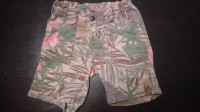 Shorts & skirt for girl in size 5 in EUC