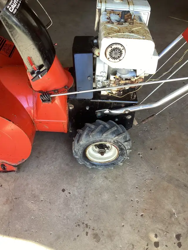  Snowblower for sale in Snowblowers in Kitchener / Waterloo - Image 5