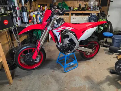 2019 CRF 450L Street legal Brand new supermoto setup Factory Enduro setup Snowbike setup Yoshi exhau...