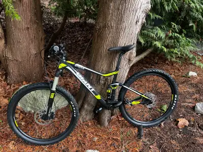 Full Suspension Mountain Bike - Giant Stance 2 - 27.5" Green Whi, View more