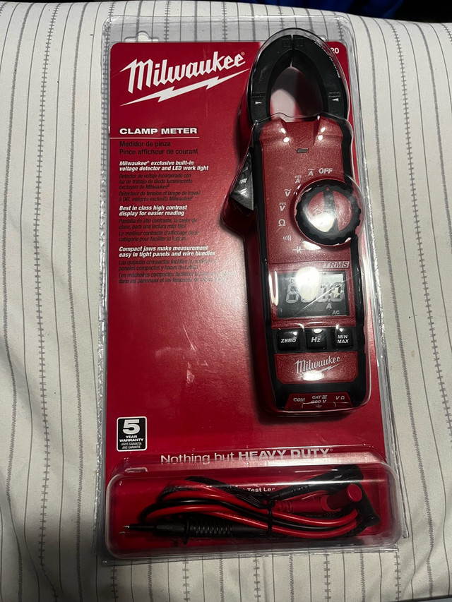 Milwaukee 600amp Clamp Meter in Power Tools in Saskatoon