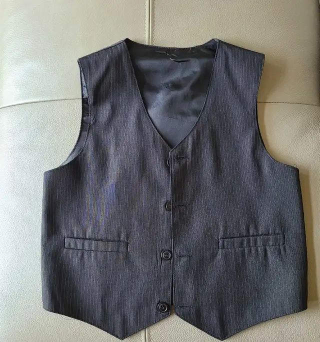 Boys Suit in Kids & Youth in Calgary - Image 3
