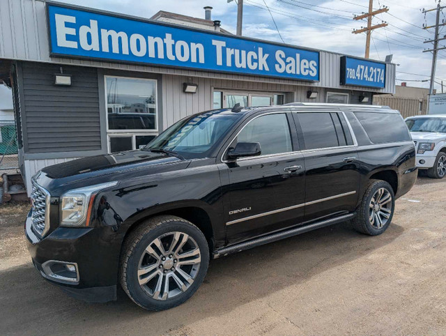 2018 GMC YUKON XL DENALI 6.2L VORTEC V8 7 PASSENGER FULLY LOADED in Cars & Trucks in Edmonton