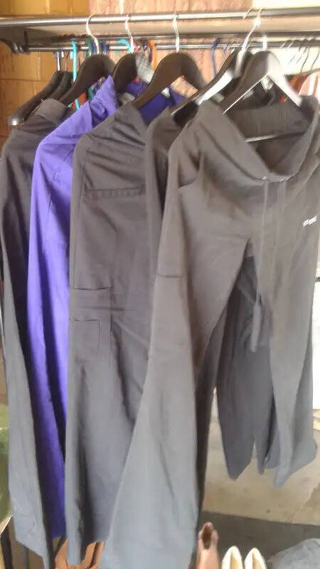 Gently Used Scrubs in Women's - Other in Calgary - Image 8
