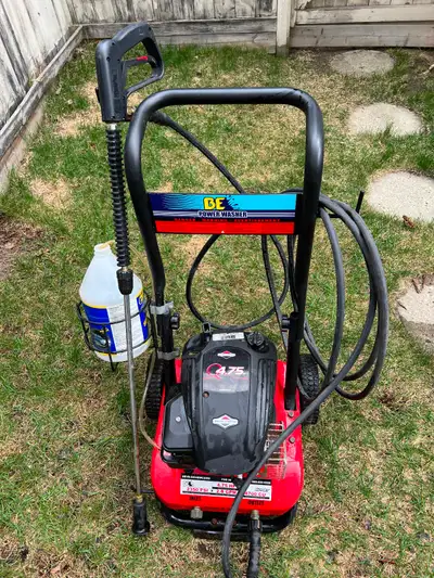 Bevb Comet gas-powered pressure washer with a reliable Briggs & Stratton 4.75HP engine producing 235...