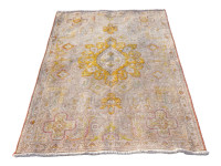 Persian Vintage rug  (Modern Styel)