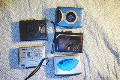 Cassette players / recorders and Walkmans Sony, Sanyo, Optimus Portable Cassette players / recorders...