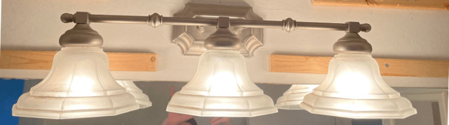Vanity Light fixture 3 bulb brushed nickel in Indoor Lighting & Fans in Mississauga / Peel Region