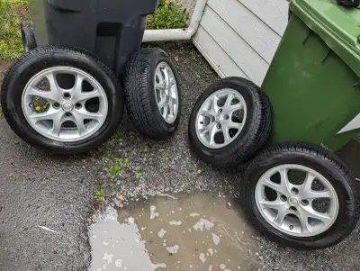 Mag tres propres avec tire d'été, etais sur mon écho demande 300$ léger nego 438 395 8475