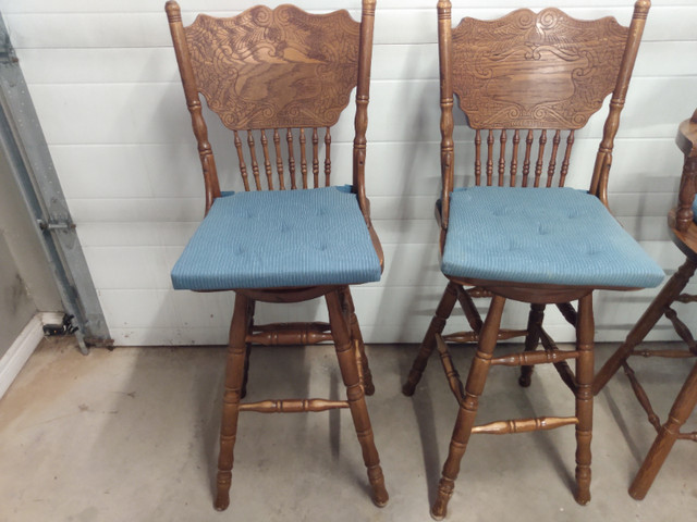 Swivel Bar Stools in Chairs & Recliners in City of Halifax