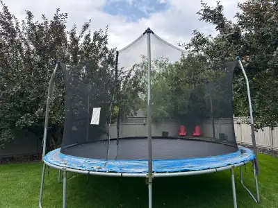 15’ trampoline with enclosure , View more