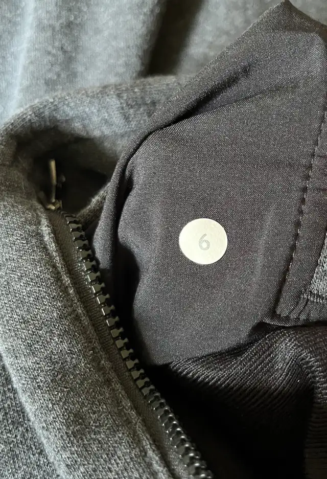 Lululemon Fleece Pullover Hoodie size 6 in Women's - Tops & Outerwear in Calgary - Image 8