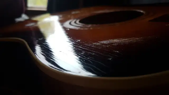 Luthier.64595463805059120