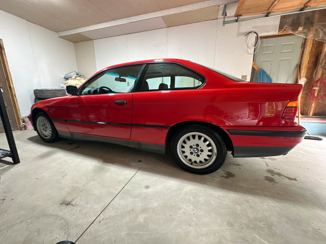 1992 BMW 318is in Cars & Trucks in Ottawa