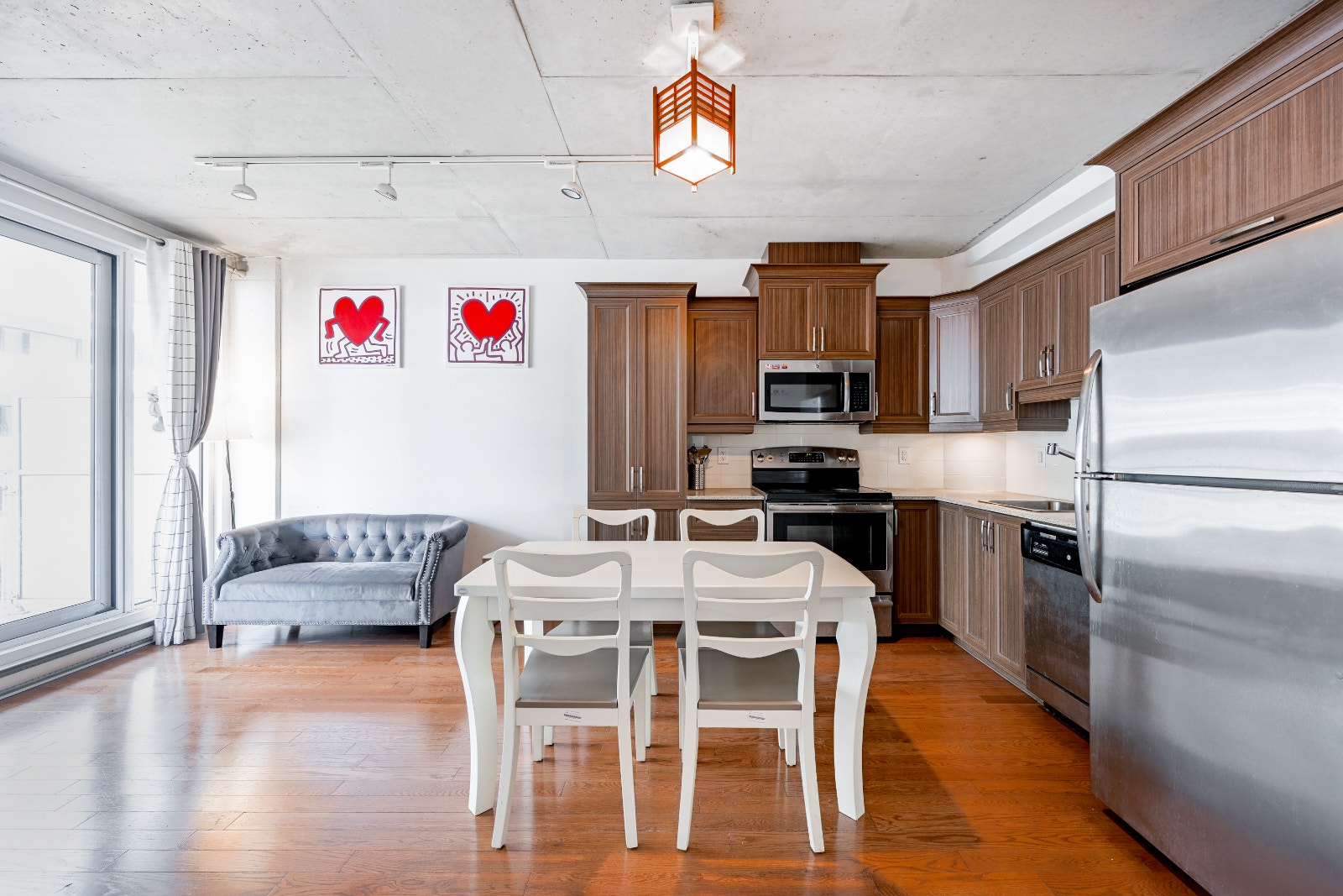 RENT Big Furnished 1B1B Downtown MTL – Near McGill & Concordia. — photo 2