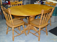 60" Wooden Oak table