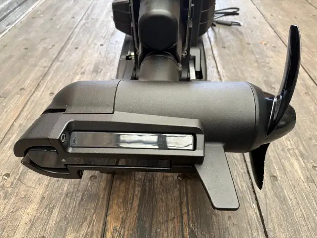 Minn Kota Quest Ulterra 72" - MegaSideImage: Brand New in Other in Kenora - Image 7